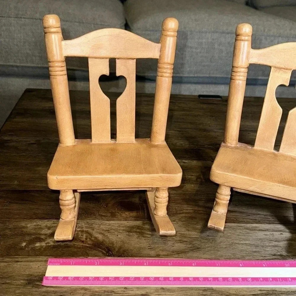 VINTAGE CERAMIC MINI ROCKING CHAIR ROCKER DOLLHOUSE SET OF 2 - Picture 7 of 15